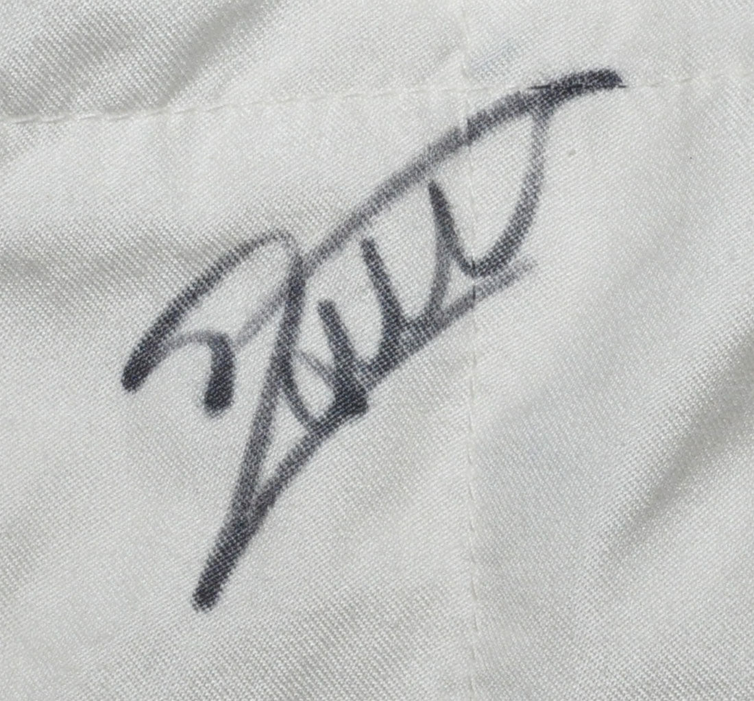 Jacques Villeneuve USED & SIGNED BMW Sauber 2006 Bahrain GP F1 Race SUIT